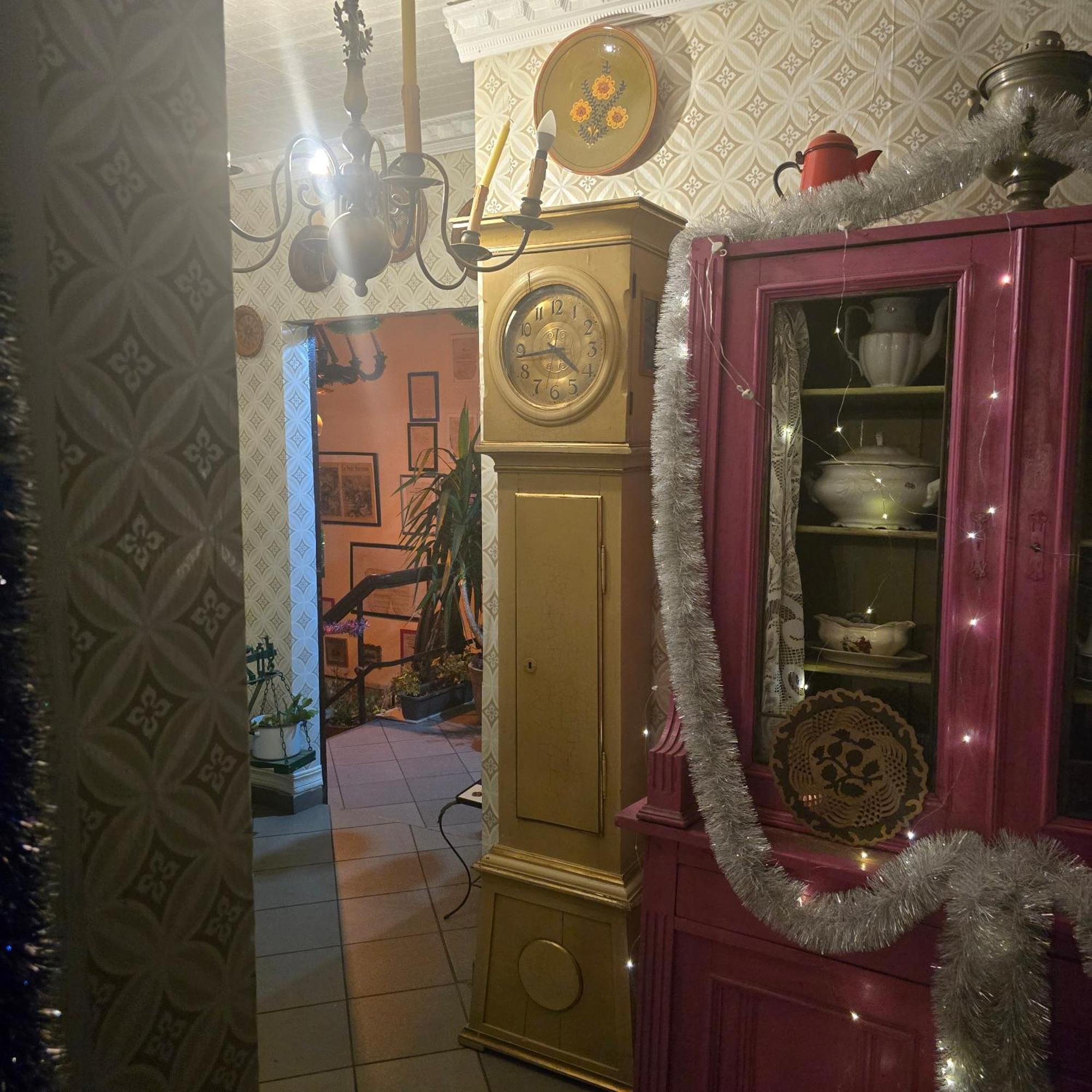 Apollo Apartment *